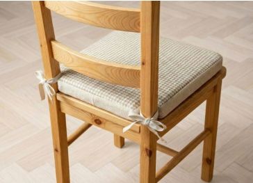 Housse pour chaise carrée avec 2 découpes