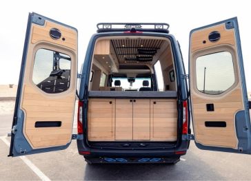 Surmatelas pliable à découpe inférieure droite et gauche