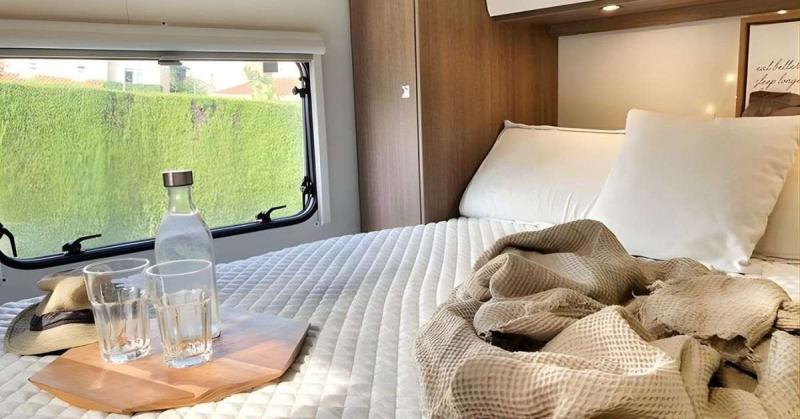 Conseils pour bien dormir dans une caravane à toit relevable: Comment améliorer votre matelas